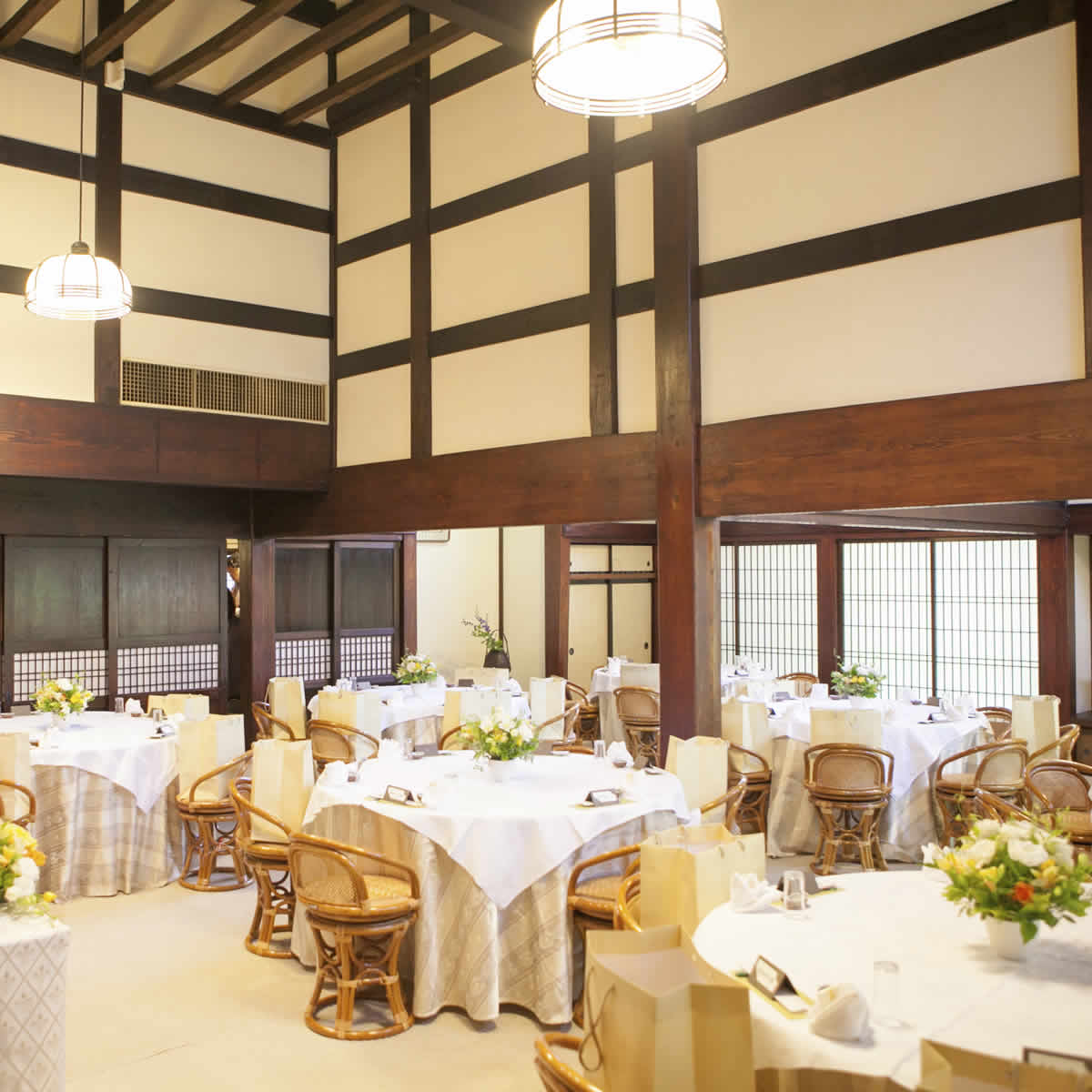 夢想庵の結婚披露宴のテーブルデコレーションの様子